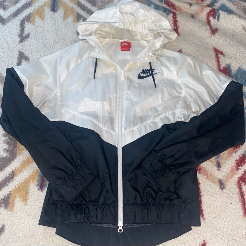 Nike windbreaker